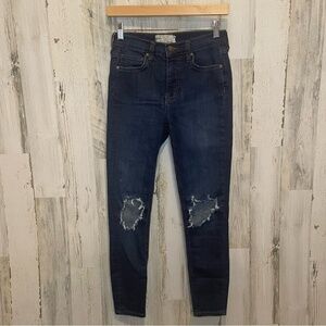 Free‎ People Busted Knee High Rise Ankle Skinny Jeans-Dark Wash sz 27 Distressed